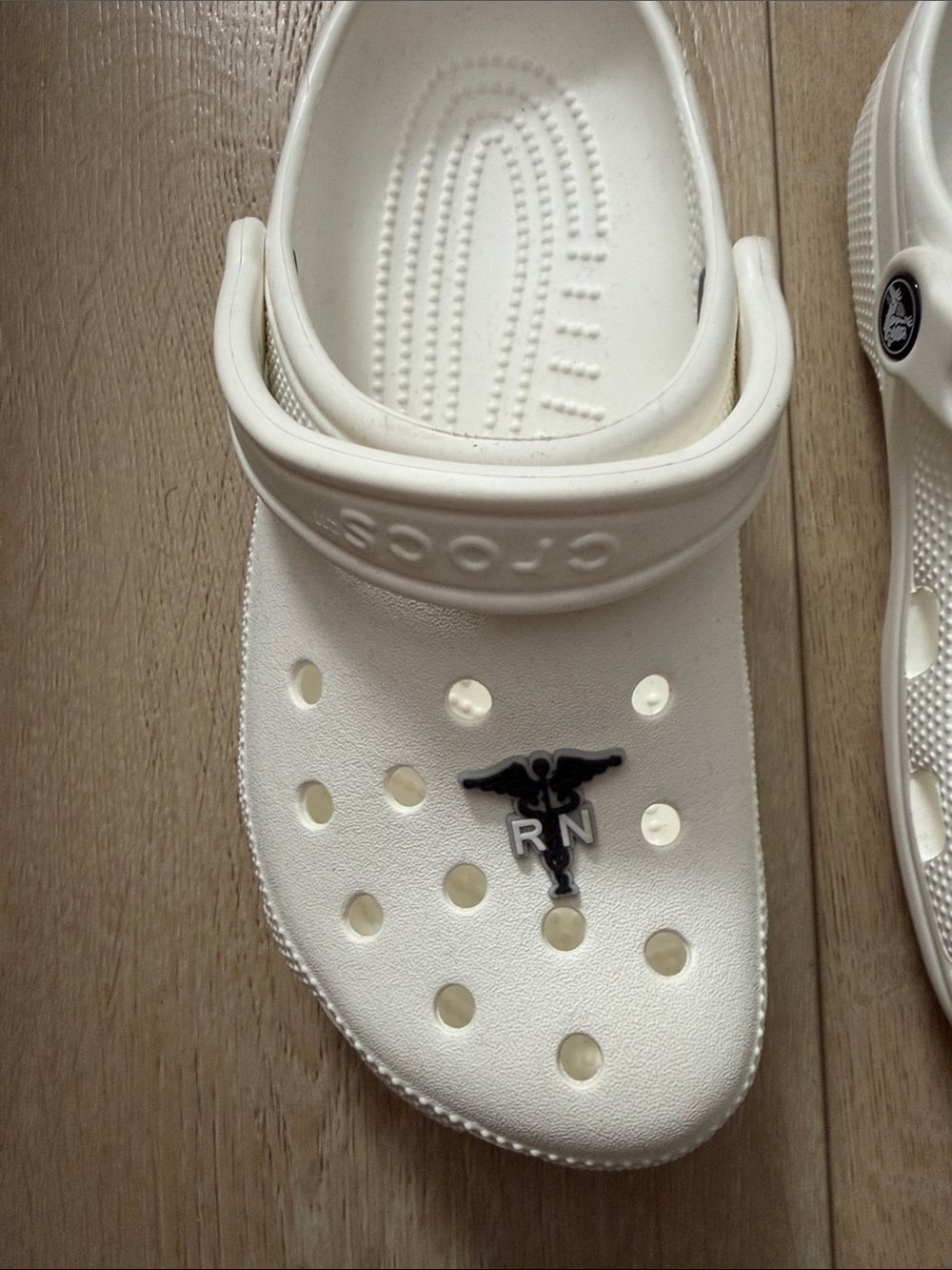 Crocs - Picture 2 of 3
